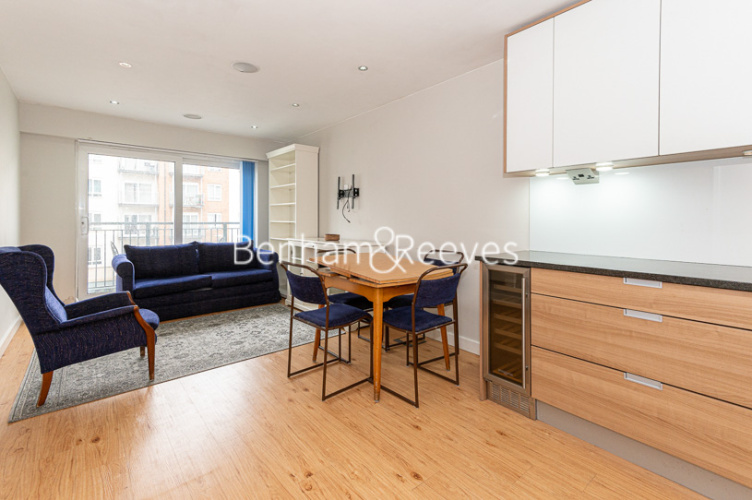 2  bedrooms flat to rent in Heritage Avenue, Beaufort Park, NW9-image 1