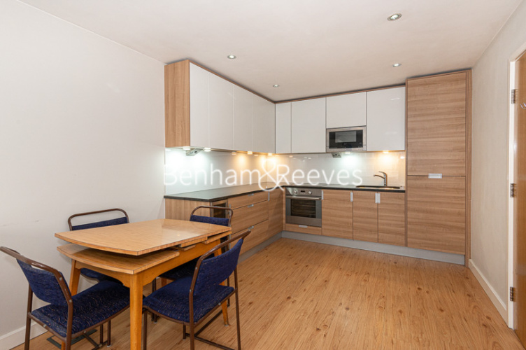 2  bedrooms flat to rent in Heritage Avenue, Beaufort Park, NW9-image 3