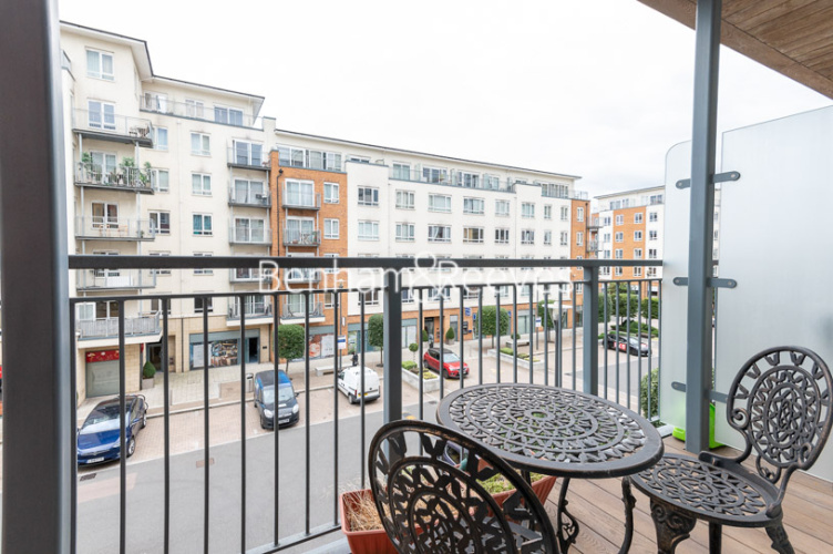 2  bedrooms flat to rent in Heritage Avenue, Beaufort Park, NW9-image 10