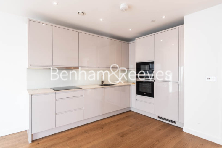 3 bedrooms flat to rent in Lismore Boulevard, Colindale, NW9-image 8