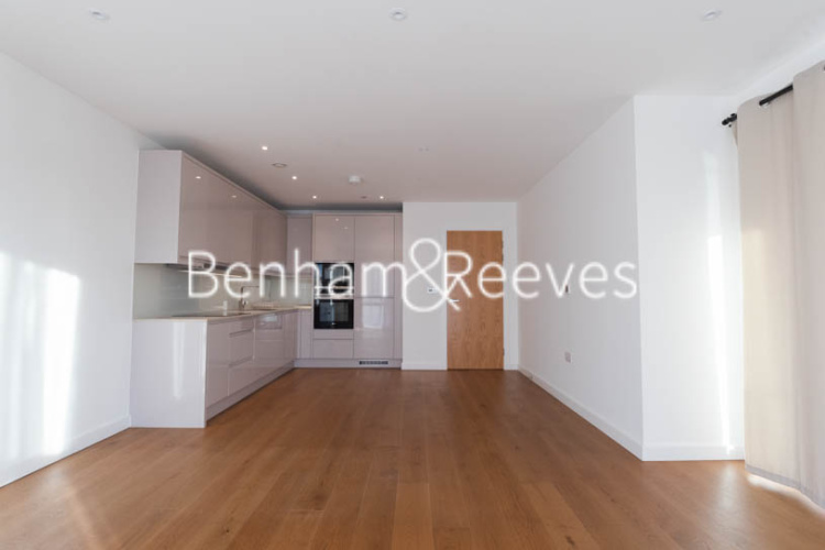 3 bedrooms flat to rent in Lismore Boulevard, Colindale, NW9-image 14