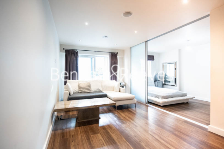 1  bedroom flat to rent in Boulevard Drive, Colindale, NW9-image 1