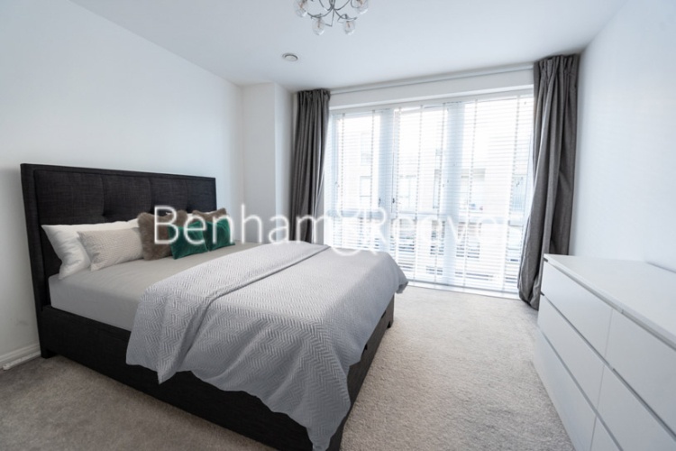 2 bedrooms flat to rent in Trobridge Parade, Colindale, NW9-image 3