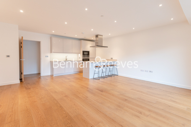 3 bedrooms flat to rent in Lismore Boulevard, Colindale Gardens, NW9-image 11