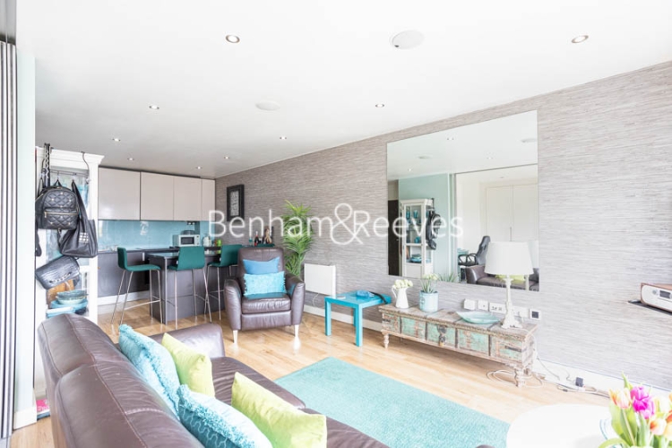 2  bedrooms flat to rent in East Drive, Colindale, NW9-image 2