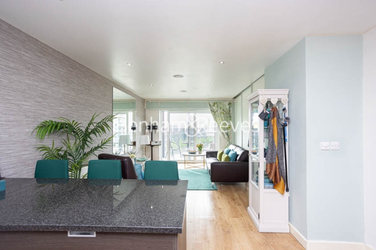 2  bedrooms flat to rent in East Drive, Colindale, NW9-image 10