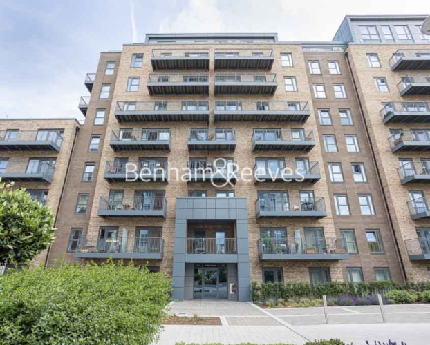 Studio flat to rent in Beaufort Square, Colindale, NW9-image 8