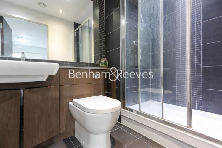 2 bedrooms flat to rent in Aerodrome Road, Beaufort Park, NW9-image 4