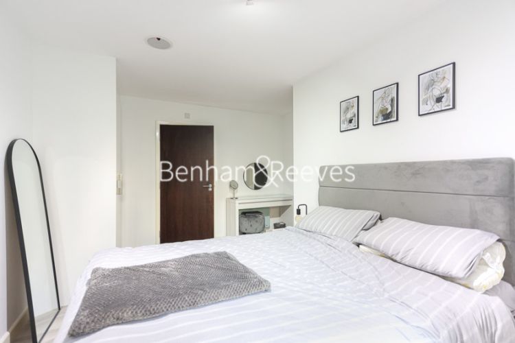 2 bedrooms flat to rent in Aerodrome Road, Beaufort Park, NW9-image 8