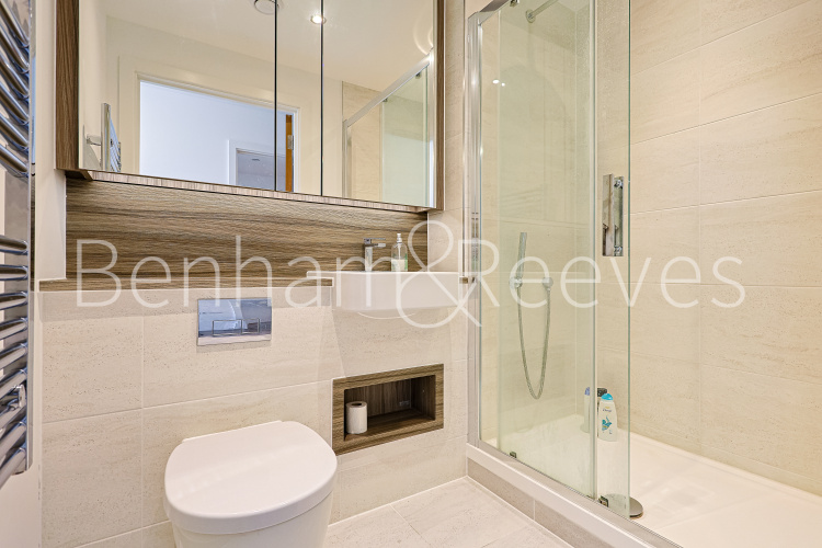 2  bedrooms flat to rent in Colindale Gardens, Beaufort Park, NW9-image 5