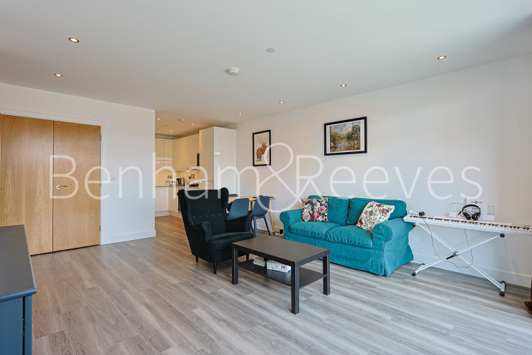 2  bedrooms flat to rent in Colindale Gardens, Beaufort Park, NW9-image 16