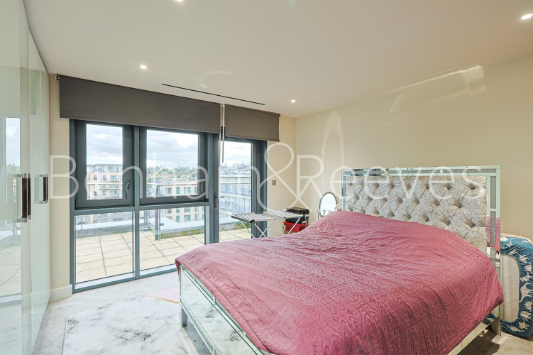 3  bedrooms flat to rent in Beaufort Square, Beaufort Park, NW9-image 3