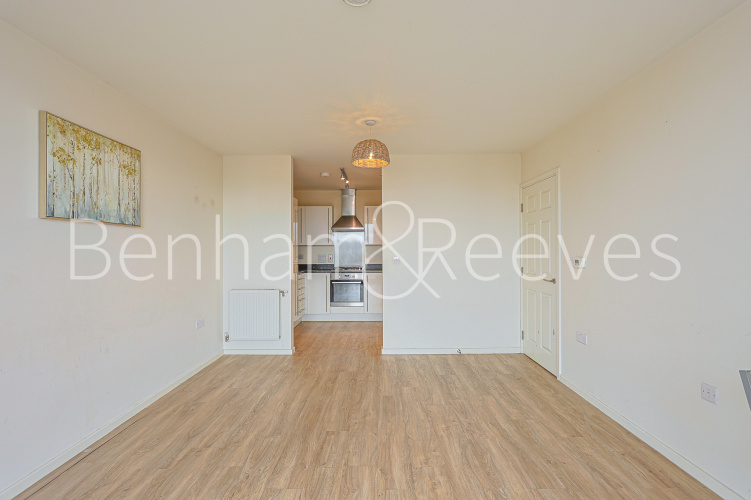 1  bedroom flat to rent in Mar House,The Hyde, NW9-image 8