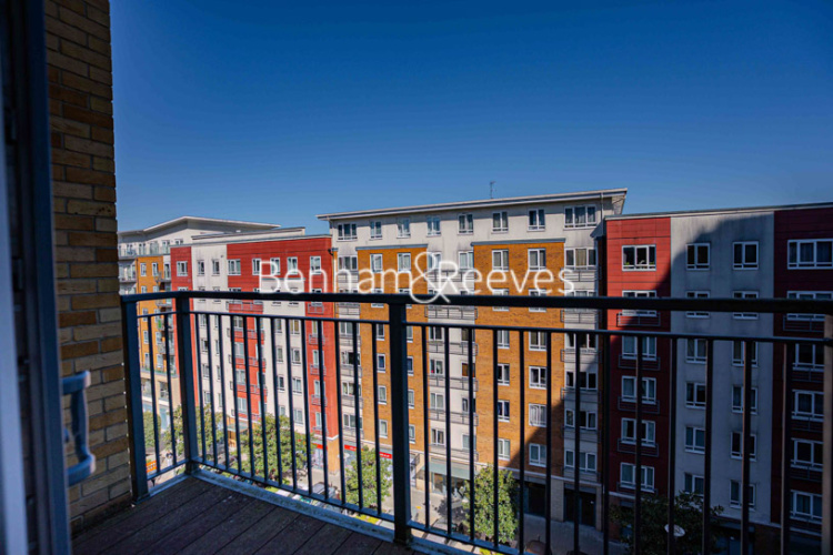 3  bedrooms flat to rent in Boulevard Drive, Colindale, NW9-image 17