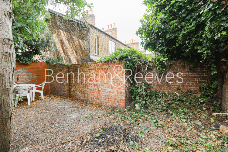 3  bedrooms flat to rent in The Burroughs, Colindal, NW4-image 6