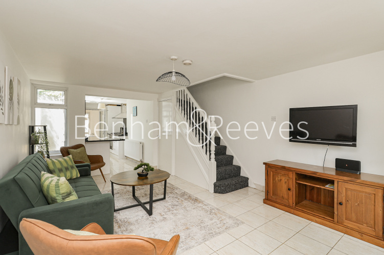 3  bedrooms flat to rent in The Burroughs, Colindal, NW4-image 19