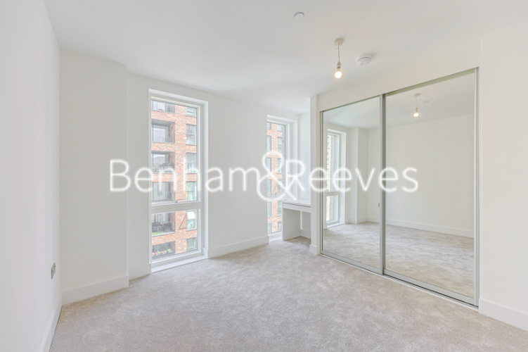 2  bedrooms flat to rent in Sanday Drive, Colindale Gardens, NW9-image 3
