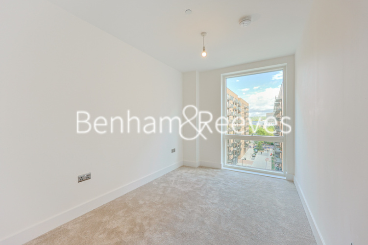 2  bedrooms flat to rent in Sanday Drive, Colindale Gardens, NW9-image 15