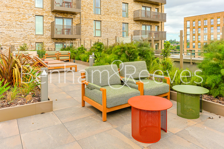 1 bedroom  for sale in Duxford Tower, East Drive, NW9 view 20