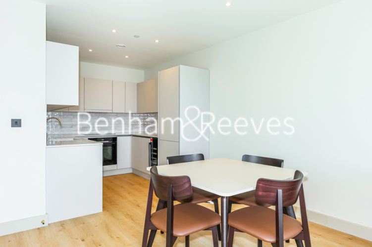 2 bedrooms  for sale in Draper House, Aerodrome Road, NW9 view 3