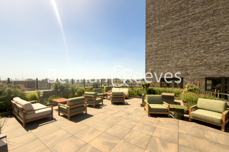3 bedrooms  for sale in Duxford Tower, East Drive, NW9 view 23