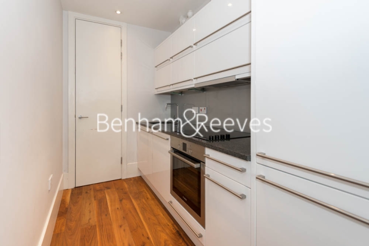 1  bedroom flat to rent in Theobalds Road, Holborn, WC1X-image 2
