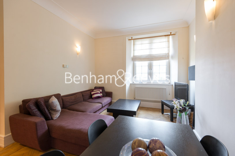2  bedrooms flat to rent in Rosebery Avenue, Islington, EC1-image 1