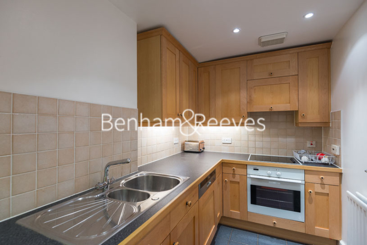 2  bedrooms flat to rent in Rosebery Avenue, Islington, EC1-image 2