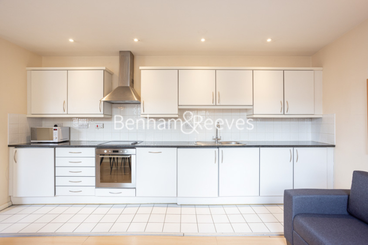 1 bedroom flat to rent in West Smithfield, City, EC1A-image 2