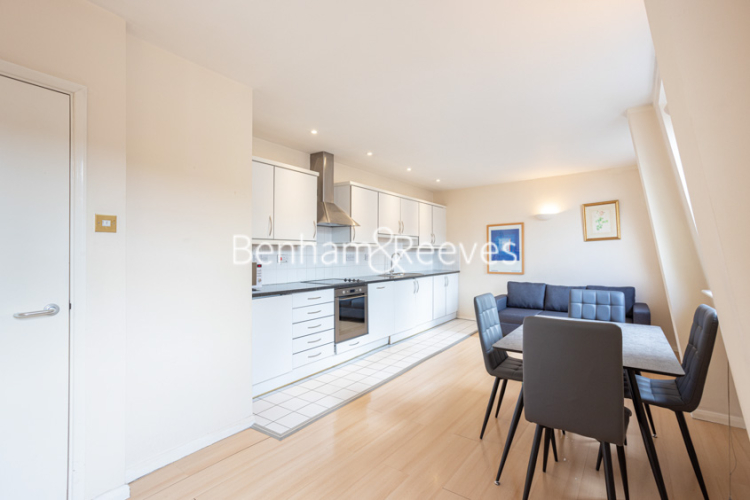 1  bedroom flat to rent in West Smithfield, City, EC1A-image 3