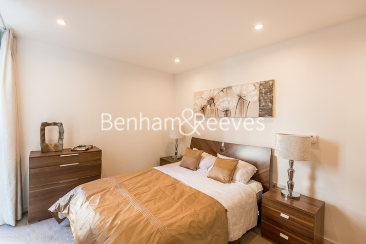 2  bedrooms flat to rent in Dance Square, City, EC1V-image 2
