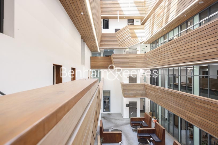 2  bedrooms flat to rent in Arthaus Apartments, Richmond Road, E8-image 6