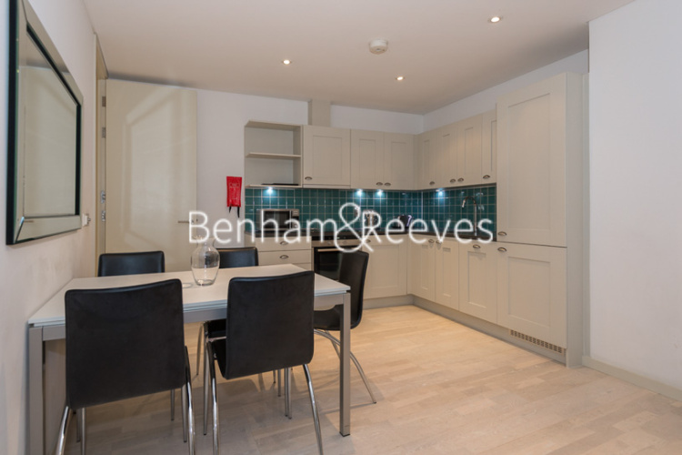 2  bedrooms flat to rent in Britton Apartments, Cock Lane, EC1A-image 9
