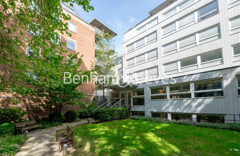 1  bedroom flat to rent in Greystoke Place, City, EC4A-image 4