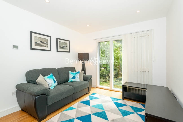 1  bedroom flat to rent in Becket House, Westking Place, WC1H-image 1