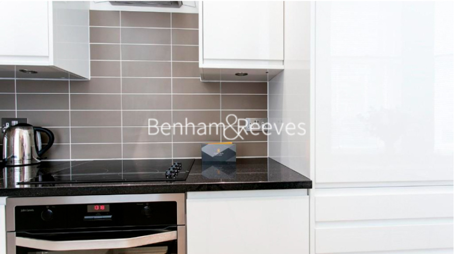 1  bedroom flat to rent in Wormwood Street, City, EC2M-image 8
