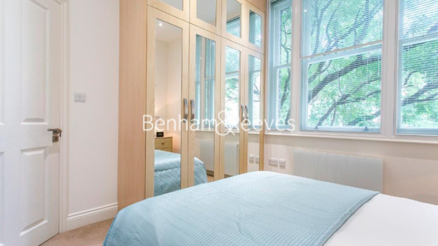 1  bedroom flat to rent in Wormwood Street, City, EC2M-image 10