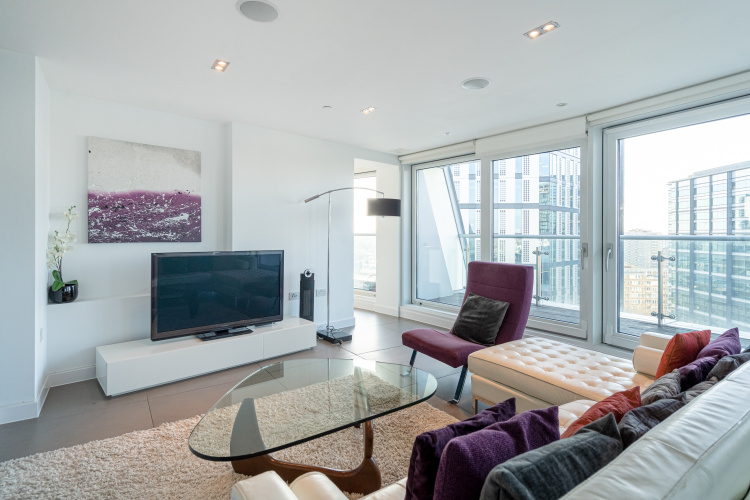 2  bedrooms flat to rent in City Road, Old Street, EC1Y-image 1