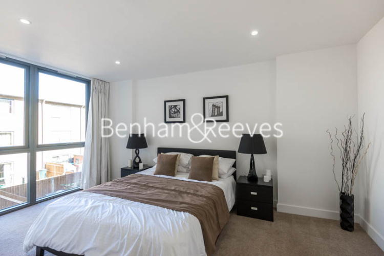 1  bedroom flat to rent in Arlington Avenue, Packington Square, N1-image 3