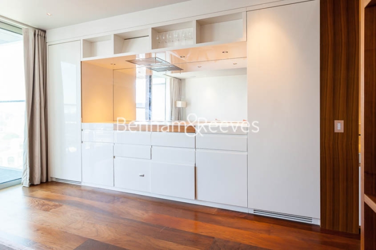 Studio flat to rent in The Heron, 5 Moor Lane, EC2Y-image 2