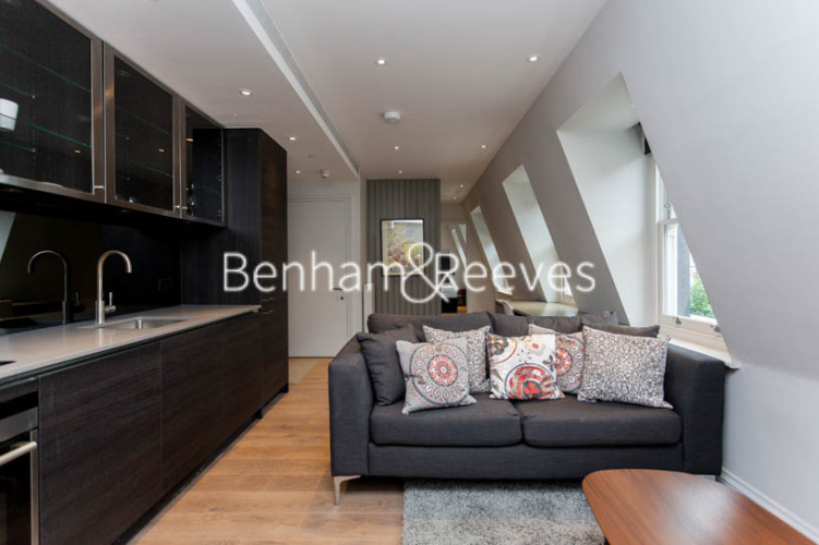 1  bedroom flat to rent in Grays Inn Road, Bloomsbury, WC1X-image 1
