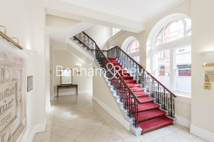 2 bedrooms flat to rent in Temple House, Temple Avenue, EC4Y-image 8