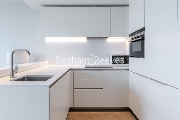 1 bedroom flat to rent in Southbank Tower, Waterloo, SE1-image 3