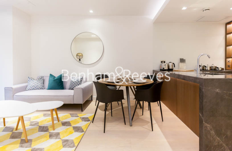 1 bedroom flat to rent in Lincoln Square, Portugal Street, WC2A-image 1