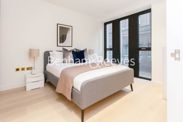 1 bedroom flat to rent in Lincoln Square, Portugal Street, WC2A-image 8