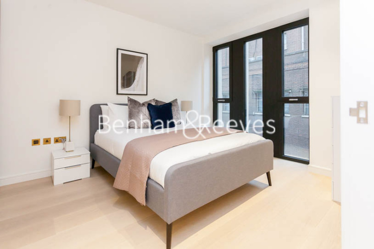 1  bedroom flat to rent in Lincoln Square, Portugal Street, WC2A-image 8