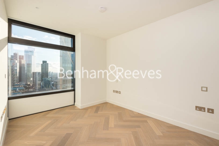 3 bedrooms flat to rent in Principal Tower, City, EC2A-image 8