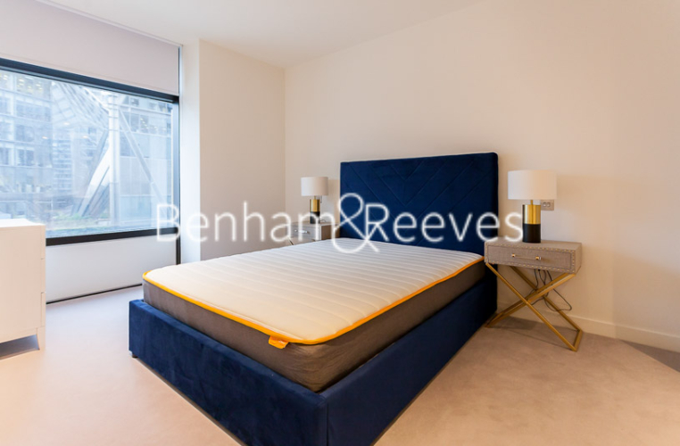 2 bedrooms flat to rent in Principal Tower, City, EC2A-image 3