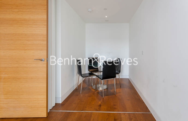 1  bedroom flat to rent in Leonard Street, Shoreditch, EC2A-image 3
