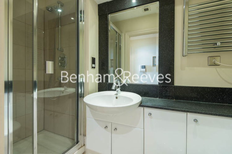 Studio flat to rent in Temple House, Temple Avenue, EC4Y-image 6